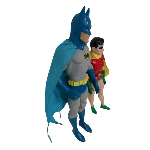 DC Comics 1988 Hamilton Gifts 15" Batman & 12" Robin Vinyl Figures - Picture 5 of 16